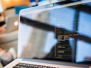 Onlinekurs Big Data, Automatisierung und KI im Marketing mit diesem E-Learning-Fernkurs, inklusive Zertifikat.