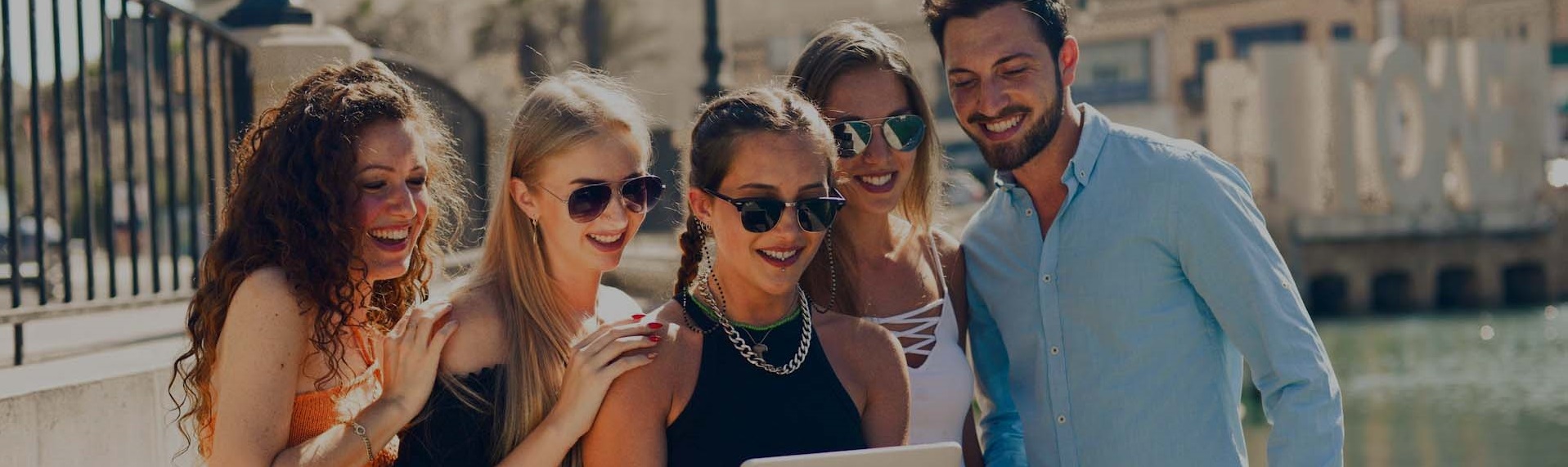 Fernstudium Online-Marketing-Experte, Online-Marketing-Spezialist oder Online-Marketing-Manager. Berufsbegleitend oder in Vollzeit unsere Fernkurse zu Online-Marketing ManagerIn und Vertrieb studieren.