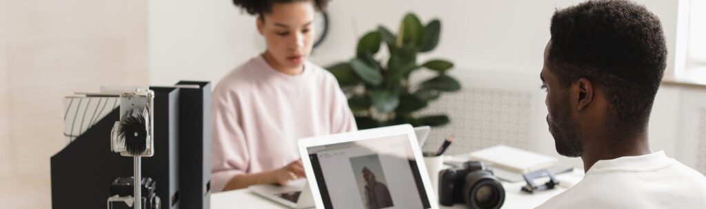 Fernstudium Content Marketing bzw. Content Management. Werde jetzt Content Manager, Content Spezialist oder Content Experte. Geeignet für SEO-Content, Kampagnen-Content und Social Media Content. Jetzt studieren.